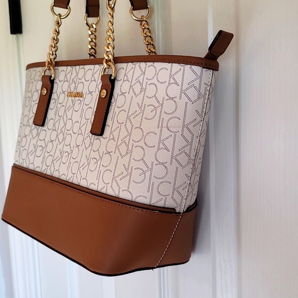 Calvin Klein Signature Handbag - Picture 7 of 14